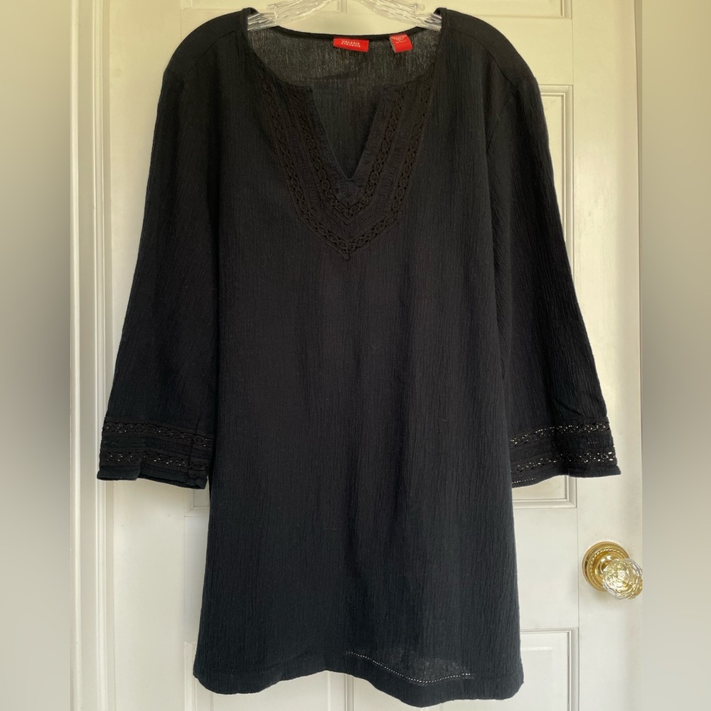 Black tunic by Valerie Stevens size large